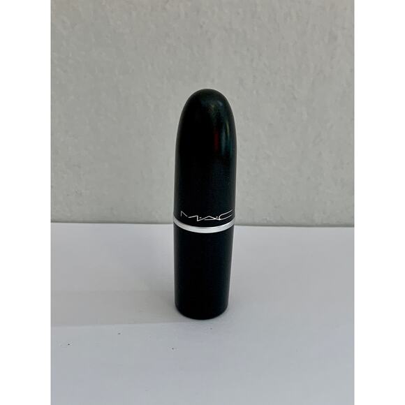 Mac Politely Pink Lustre Lipstick Pink RARE New 517 Damaged Tip - Picture 3 of 10